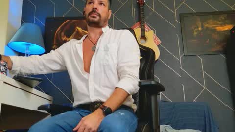 Snapshot of aaronbomer chatting on October 11, 12:15 pm Aaron online show from October 11, 12:15 pm