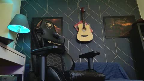 Aaron online show from March 12, 6:14 pm