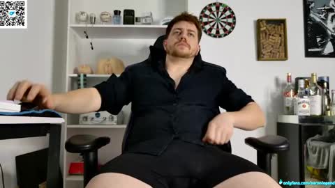 Aaron  online show from June 8, 5:08 am