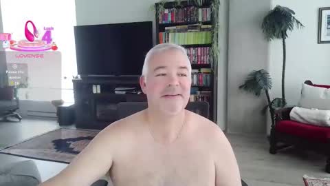 Snapshot of aarosteev chatting on January 15, 4:22 pm Jason online show from January 15, 4:22 pm