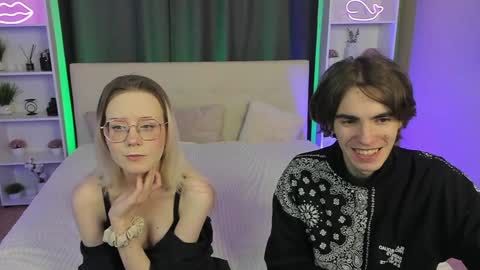 Fiona and Harry online show from December 14, 9:07 am