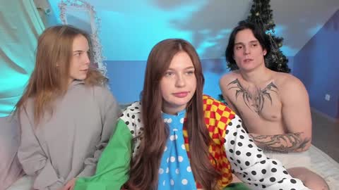 Fiona and Harry online show from December 15, 11:42 pm