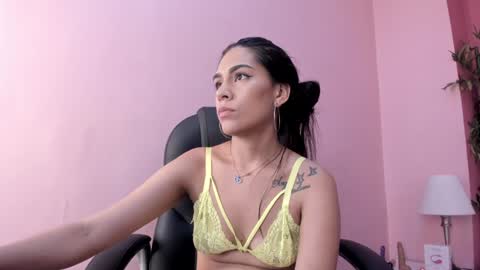 abbey_walker online show from December 9, 9:28 am