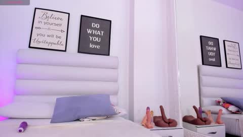 Snapshot of abbey_walker chatting on March 26, 11:49 am abbey_walker online show from March 26, 11:49 am