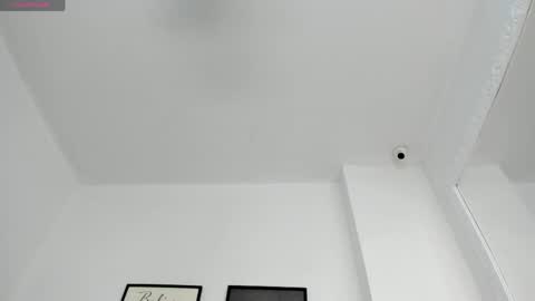 Snapshot of abbey_walker chatting on March 31, 11:21 am abbey_walker online show from March 31, 11:21 am