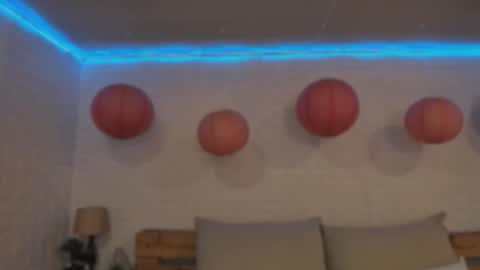 abbie online show from December 21, 11:39 am