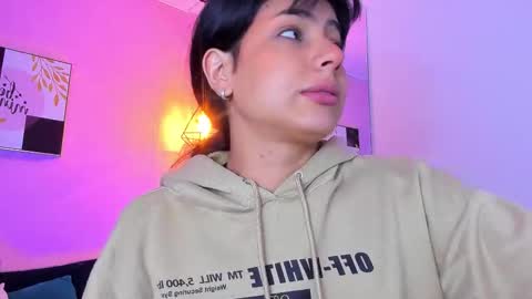 Snapshot of abbie_kinky chatting on September 15, 1:00 pm abbie_kinky online show from September 15, 1:00 pm