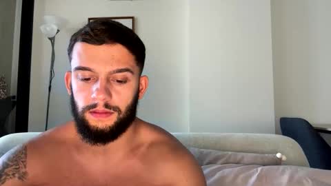 Snapshot of abbie_xo1 chatting on April 3, 2:42 am Abbie xo online show from April 3, 2:42 am