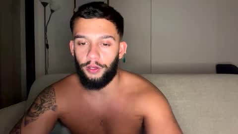 Snapshot of abbie_xo1 chatting on April 14, 2:12 pm Abbie xo online show from April 14, 2:12 pm