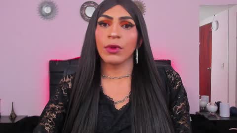 Snapshot of abbigaiil_fuster_ chatting on January 23, 11:15 am Abbigail Fuster online show from January 23, 11:15 am