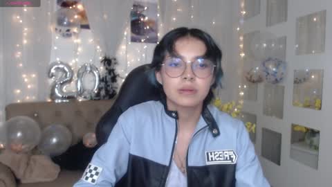 Snapshot of abbiross chatting on January 7, 10:08 pm Abbi online show from January 7, 10:08 pm