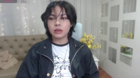 Snapshot of abbiross chatting on February 19, 8:20 pm Abbi online show from February 19, 8:20 pm