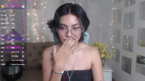 Snapshot of abbiross chatting on February 25, 10:29 pm Abbi online show from February 25, 10:29 pm