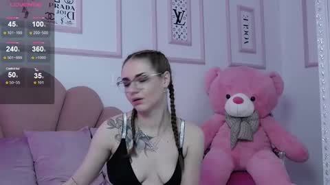 Abby online show from January 21, 11:45 pm