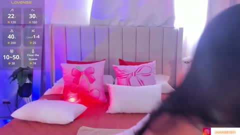 Snapshot of abby_blue01 chatting on February 27, 7:03 pm abby_blue01 online show from February 27, 7:03 pm