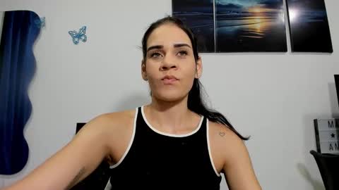 Snapshot of abby_connie chatting on October 29, 2:03 am Abby Connie online show from October 29, 2:03 am