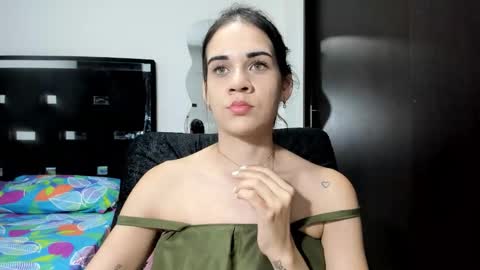 Snapshot of abby_connie chatting on December 5, 2:42 am Abby Connie online show from December 5, 2:42 am