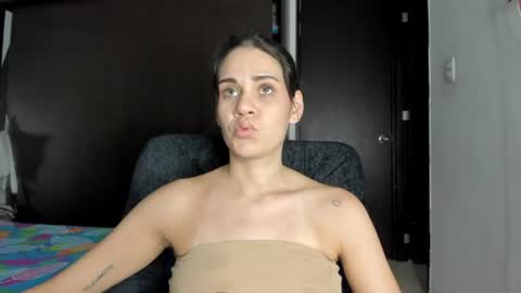 Abby Connie online show from July 1, 6:40 pm