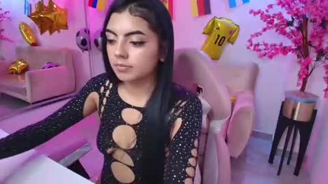 Snapshot of abby_derry chatting on June 15, 7:49 pm abby_derry online show from June 15, 7:49 pm