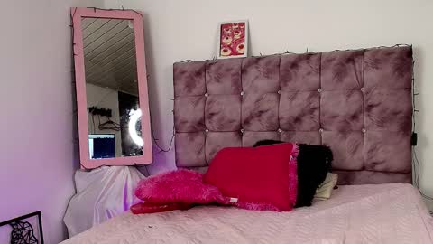 abby duponpt online show from February 3, 10:20 am