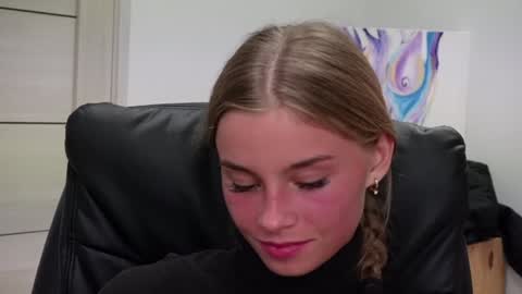 ABBY LAKER online show from December 15, 9:20 pm