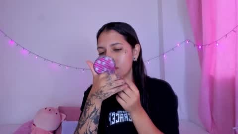 Snapshot of abby_rousee chatting on September 30, 12:43 pm abby_rousee online show from September 30, 12:43 pm