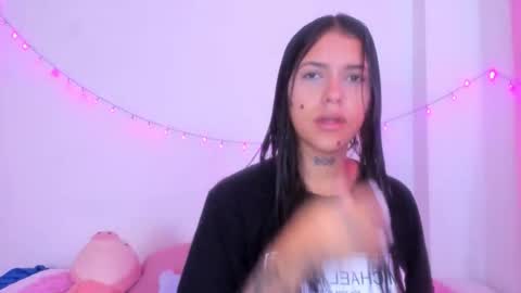 Snapshot of abby_rousee chatting on October 13, 2:06 pm abby_rousee online show from October 13, 2:06 pm