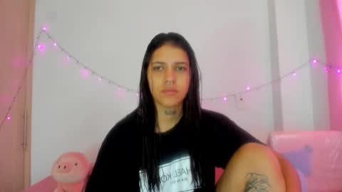 Snapshot of abby_rousee chatting on November 3, 1:01 pm abby_rousee online show from November 3, 1:01 pm