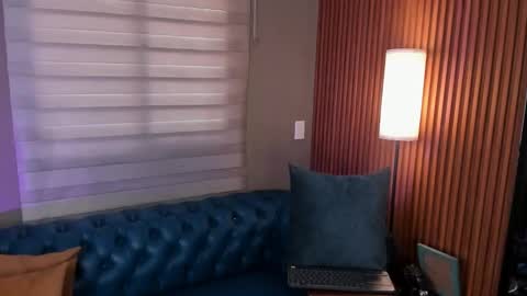 Snapshot of abby_saenz01 chatting on March 9, 6:12 pm Abby Saenz online show from March 9, 6:12 pm
