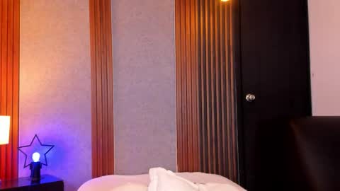 Abby online show from December 18, 8:04 pm