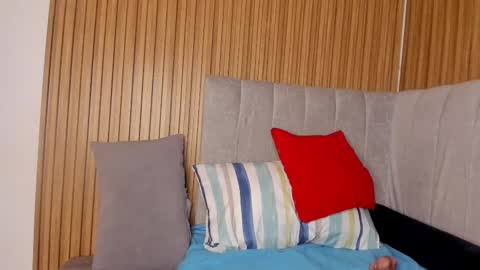 abby_swett1 online show from October 9, 4:32 am