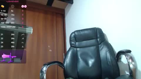 Snapshot of abby_taylorr_ chatting on October 20, 11:10 am Vannesa online show from October 20, 11:10 am