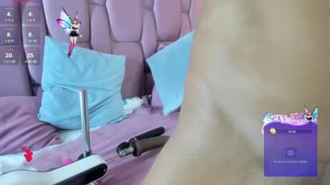 abbyadams23 online show from February 18, 2:27 am