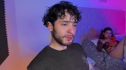 Snapshot of abbyandchris1 chatting on October 4, 7:01 pm START TRANSMISSION ---- AM COLOMBIA TIME online show from October 4, 7:01 pm