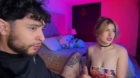 Snapshot of abbyandchris1 chatting on October 12, 11:04 pm START TRANSMISSION ---- AM COLOMBIA TIME online show from October 12, 11:04 pm