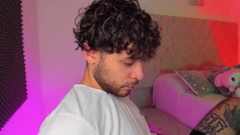 Snapshot of abbyandchris1 chatting on November 7, 1:33 pm START TRANSMISSION ---- AM COLOMBIA TIME online show from November 7, 1:33 pm