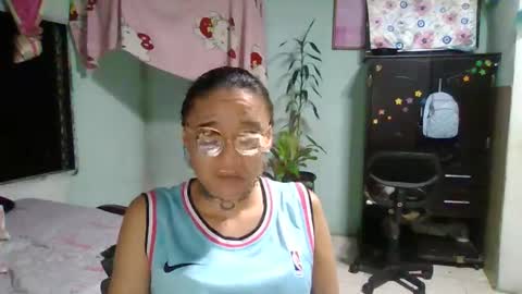 Snapshot of abbyasher chatting on March 5, 12:27 am Abby online show from March 5, 12:27 am