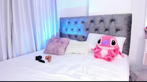 Abby online show from January 25, 8:42 pm