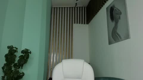 Snapshot of abbyjacksonn_ chatting on December 2, 11:34 am ABBY online show from December 2, 11:34 am