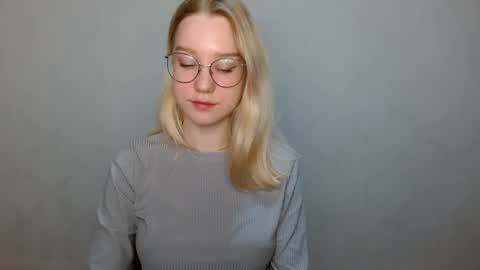 Abby Lovense is active online show from December 3, 8:27 am