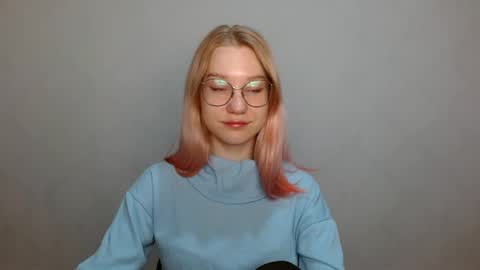 Abby Lovense is active online show from December 20, 9:54 am