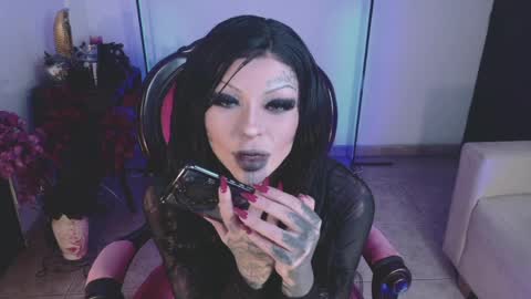 Snapshot of abbypink69 chatting on April 4, 1:04 am Abby online show from April 4, 1:04 am