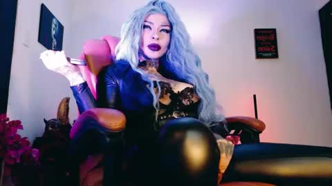 Snapshot of abbypink69 chatting on May 7, 3:12 am Abby online show from May 7, 3:12 am
