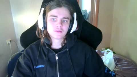 Snapshot of abbysal_blade chatting on December 21, 8:54 am abbysal_blade online show from December 21, 8:54 am