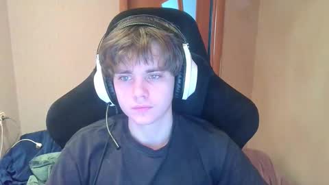 Snapshot of abbysal_blade chatting on February 10, 8:07 am abbysal_blade online show from February 10, 8:07 am