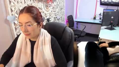 Abby Stones online show from December 22, 3:55 pm