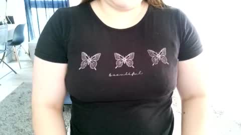 abbyvibe online show from October 31, 9:32 am