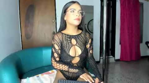 Abby  online show from June 28, 11:05 am