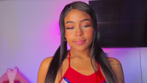 Simone    may online show from February 26, 1:41 pm