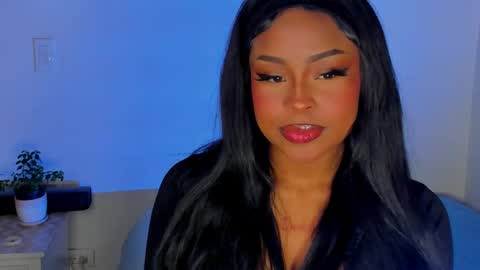 Simone    may online show from September 10, 9:20 am